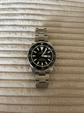 Stainless Steel Men's Diver Watch - Black Dial